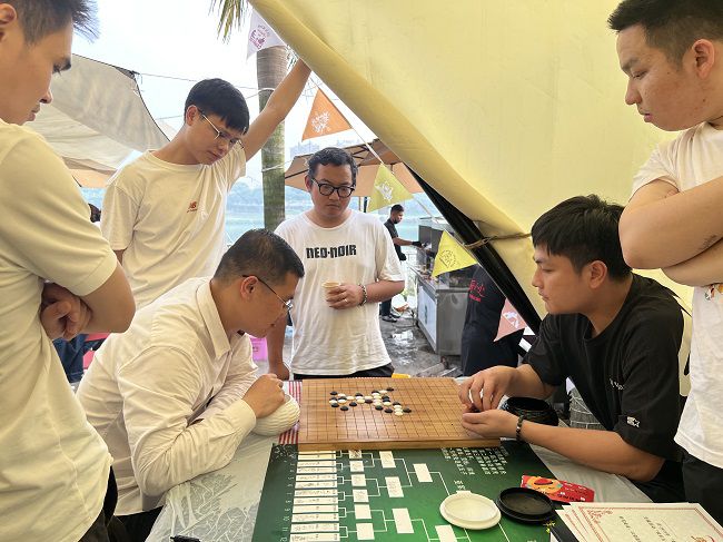 五子棋比賽現場。楊鈺 攝（2）.jpg